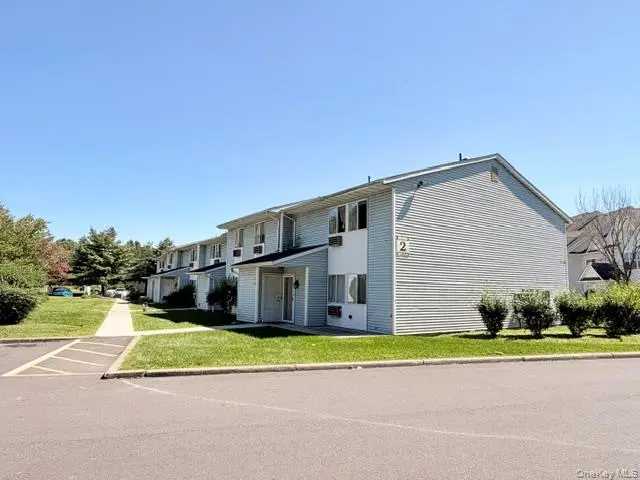 47 Ruth CT, Middletown, NY 10940
