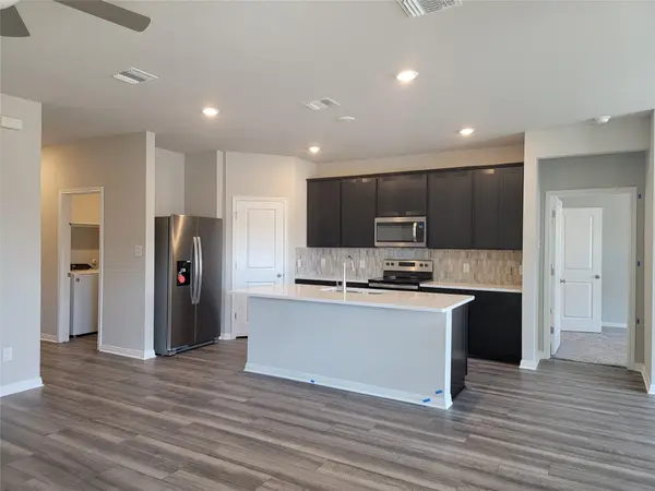 112 Capella WAY, Hutto, TX 78634