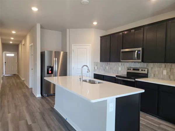 112 Capella WAY, Hutto, TX 78634