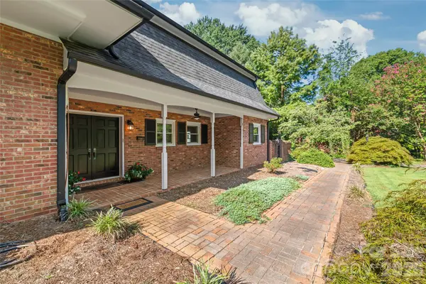 1339 Carmen LN, Gastonia, NC 28054