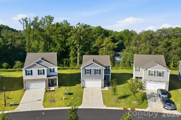 1314 37th Avenue LN NE, Hickory, NC 28601