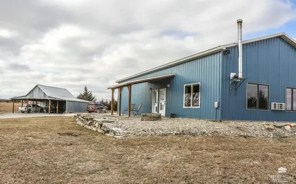 7450 Hopkins Creek RD, St. George, KS 66535