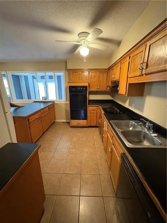 7016 Monroe AVE, Kansas City, MO 64132