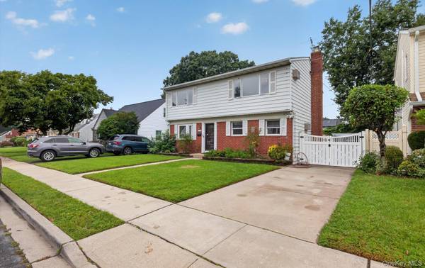 179 Sterling RD, Elmont, NY 11003