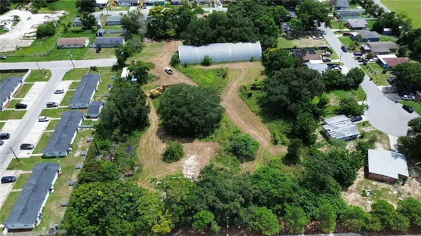 820 PINE RD, Auburndale, FL 33823