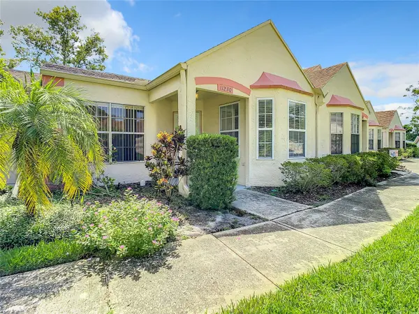 11230 VERSAILLES LN #11230, Port Richey, FL 34668