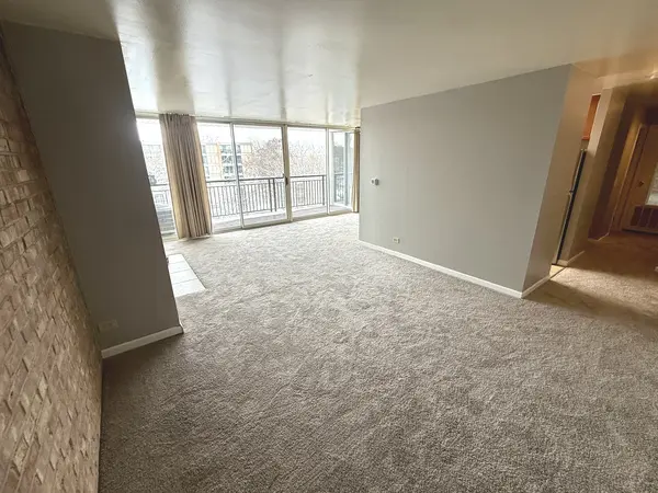 6010 Oakwood DR #5D, Lisle, IL 60532
