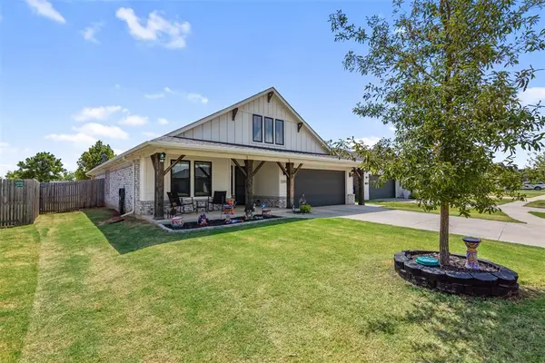 3316 Pagoda Pead DR, Yukon, OK 73099