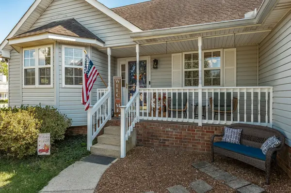 1026 Waters Edge Cir, Mount Juliet, TN 37122