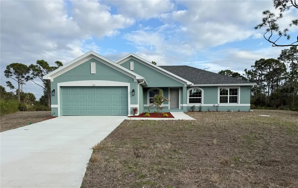 123 SUNRISE DR, Rotonda West, FL 33947