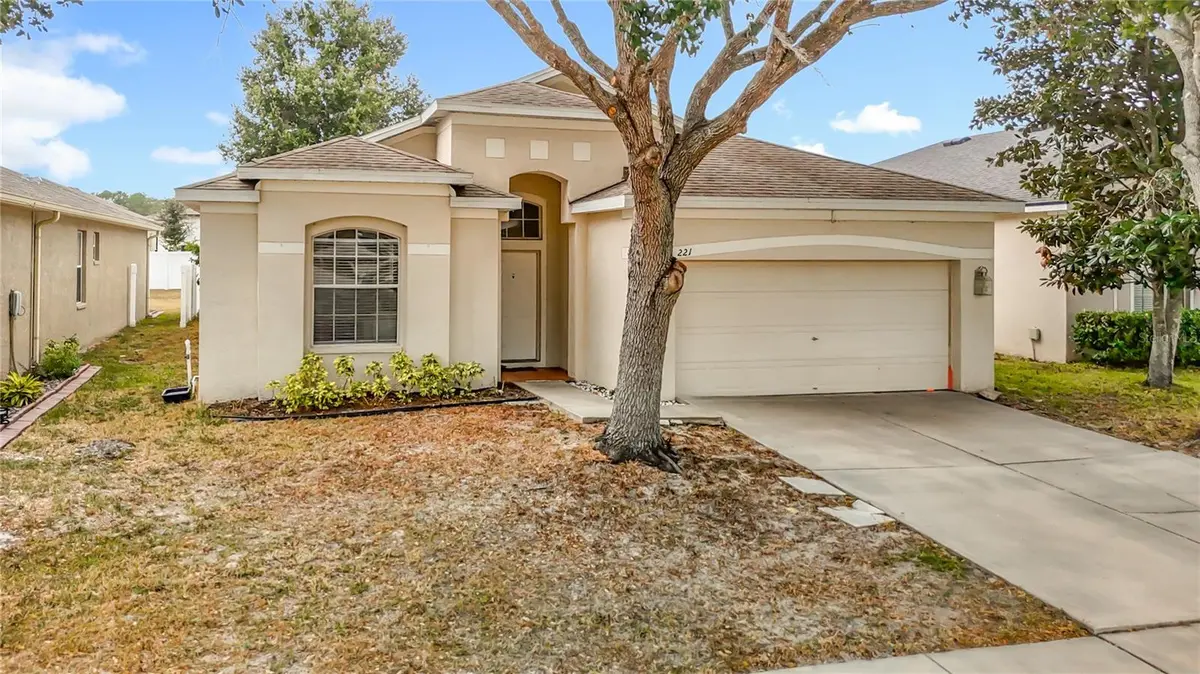 221 FAIRMONT DR, Spring Hill, FL 34609