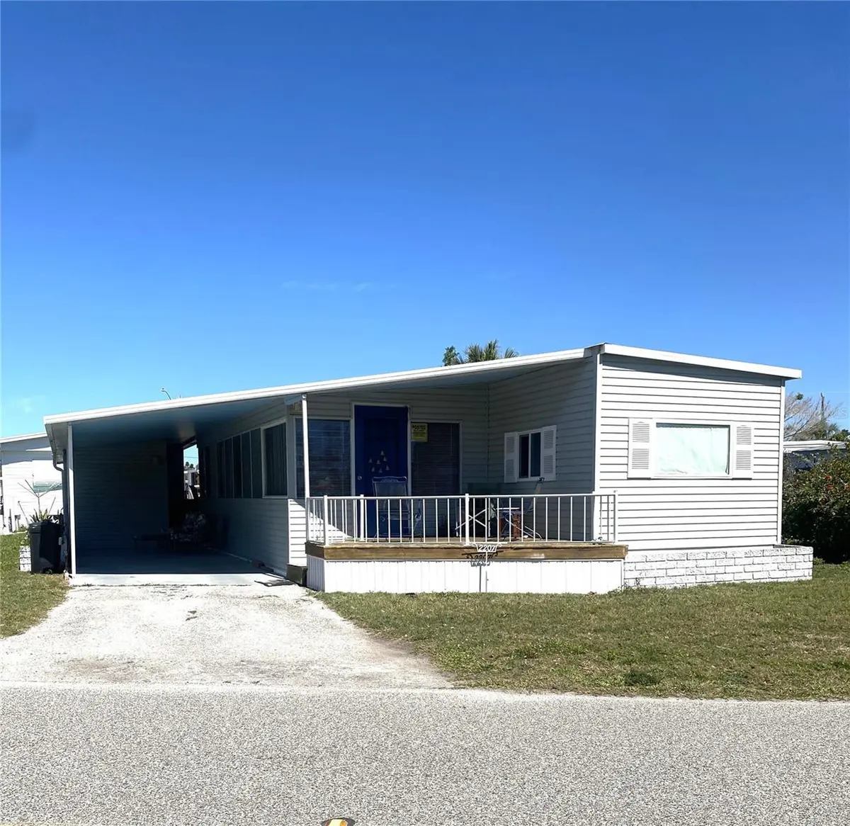 2207 69TH AVE W, Bradenton, FL 34207