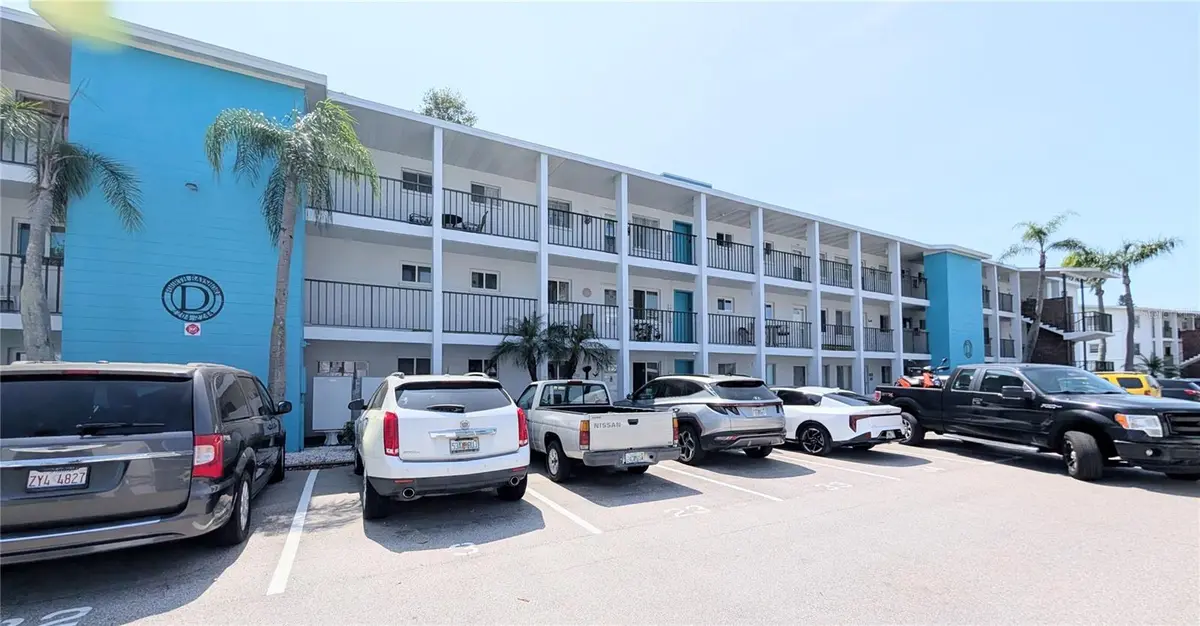 2238 CANAL DR #D34, Bradenton, FL 34207