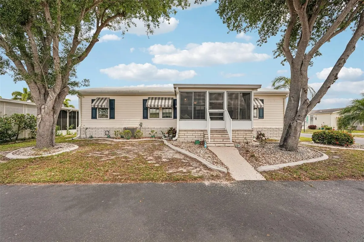 1000 KINGS HWY #469, Port Charlotte, FL 33980