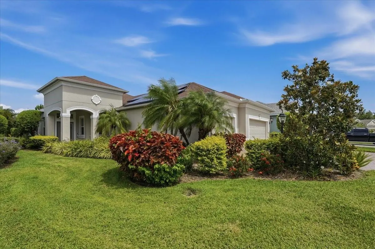 3613 WOODCLIFF LAKE TER, Sarasota, FL 34243