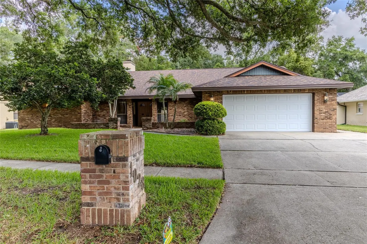 1028 SYLVIA LN, Tampa, FL 33613