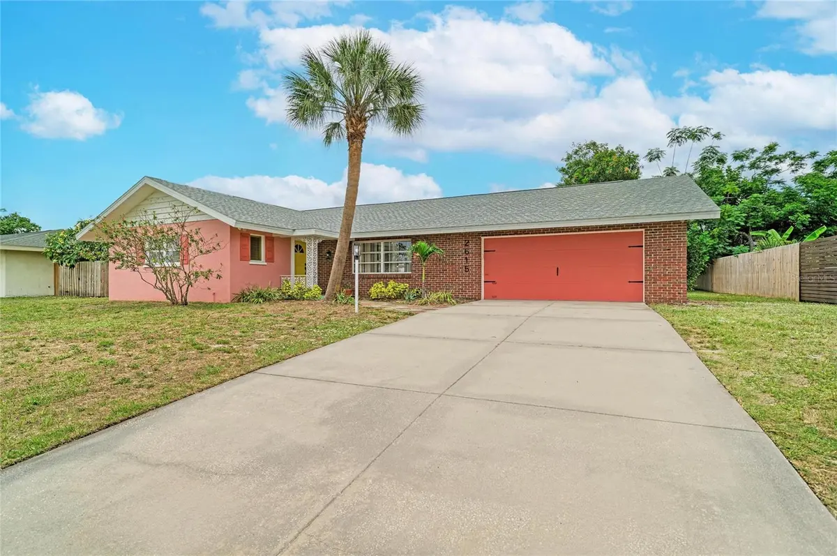 2615 SHERIDAN DR, Sarasota, FL 34239
