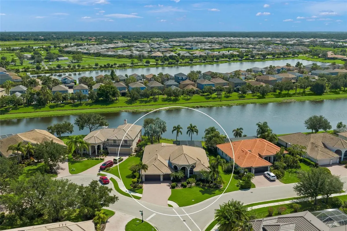 2501 FARMS CT, Sarasota, FL 34240