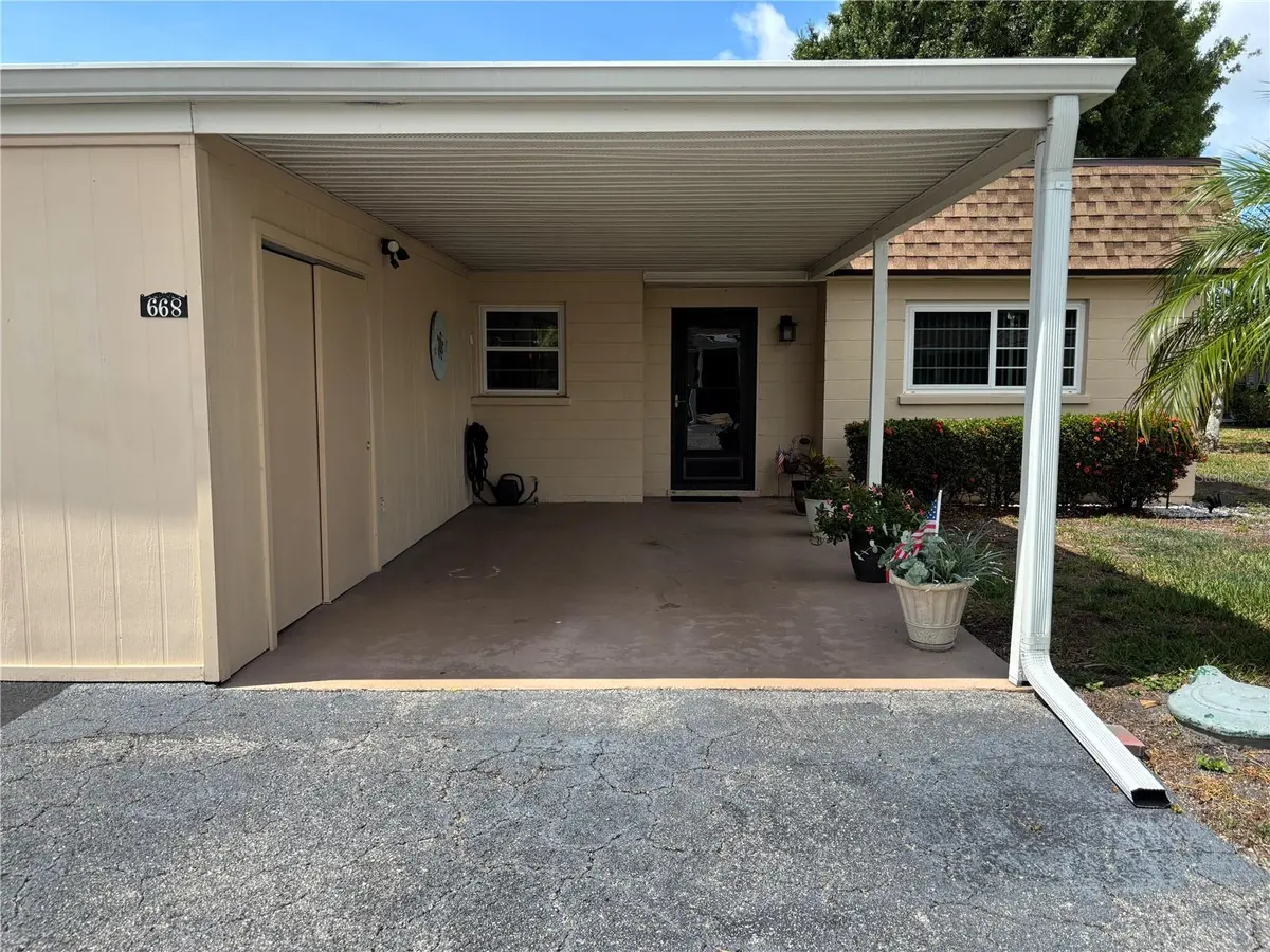 668 PARK CIR, Bradenton, FL 34207