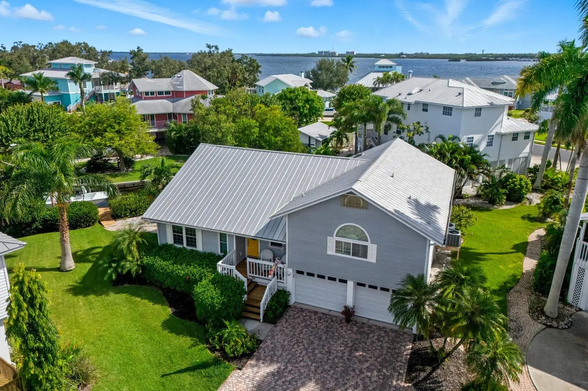 1528 43RD AVENUE DR W, Palmetto, FL 34221