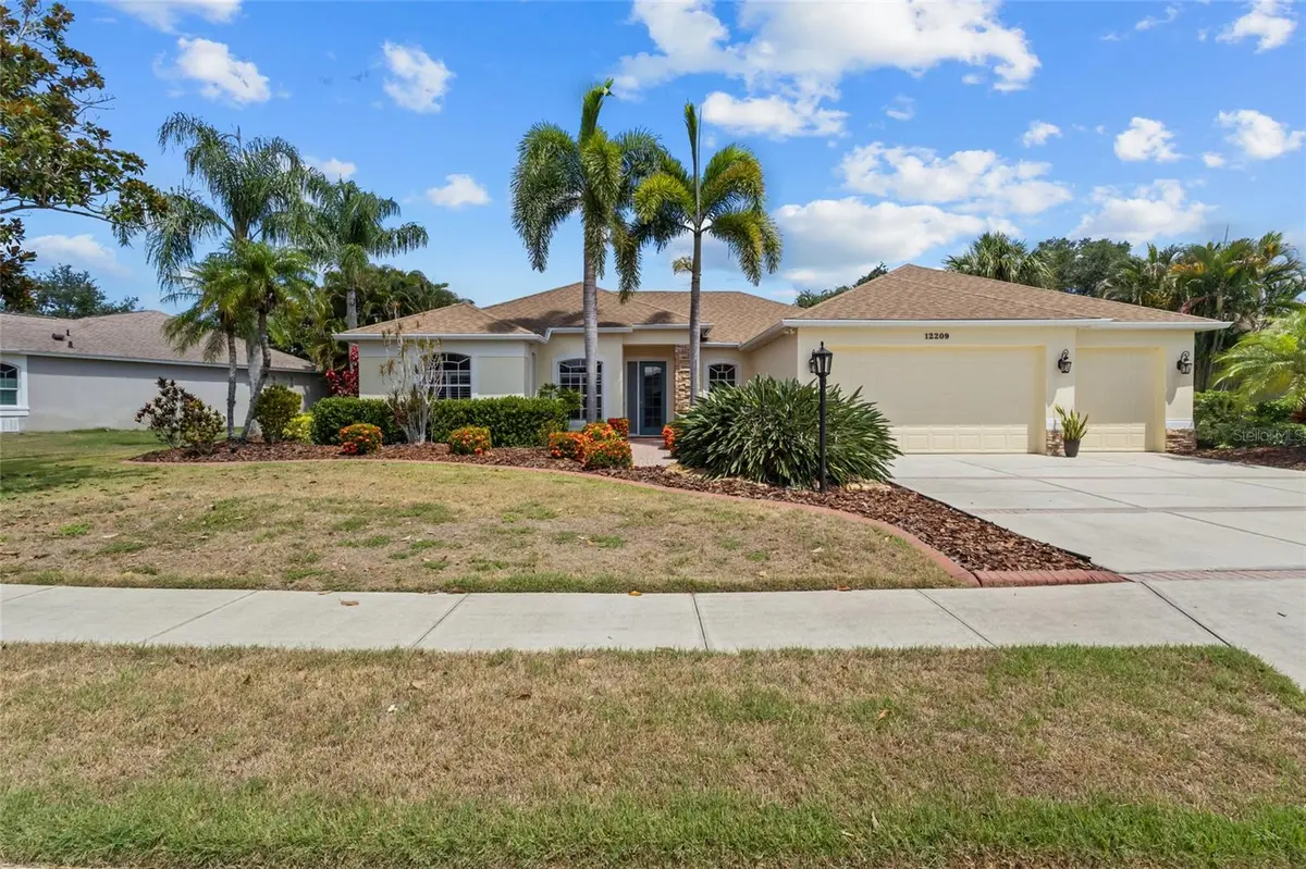 12209 CLUBHOUSE DR, Lakewood Ranch, FL 34202