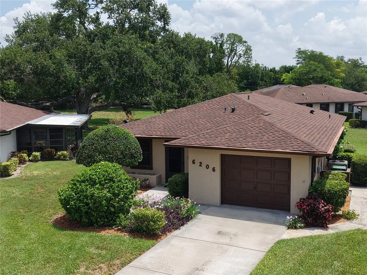 6206 26TH AVE W #8, Bradenton, FL 34209