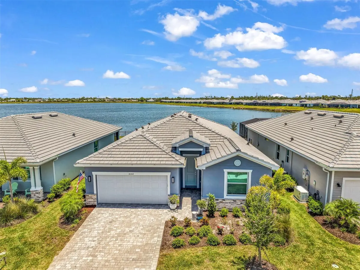 8304 SHORE LAKE DR, Englewood, FL 34224