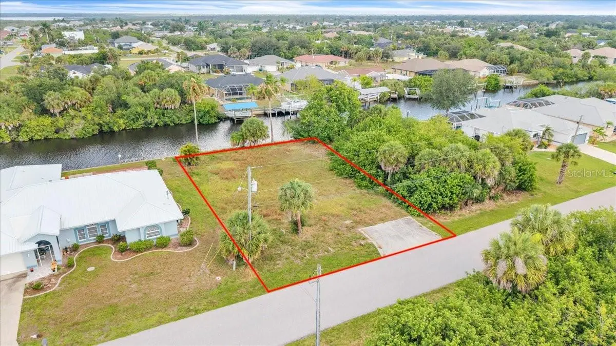 4515 LARKSPUR CT, Port Charlotte, FL 33948