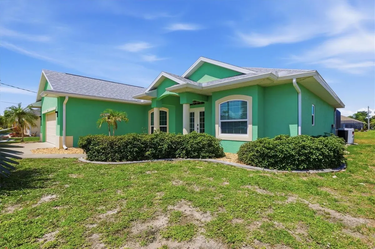 206 MARINER LN, Rotonda West, FL 33947