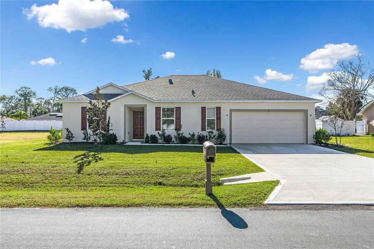 8 BANNBURY LN, Palm Coast, FL 32137