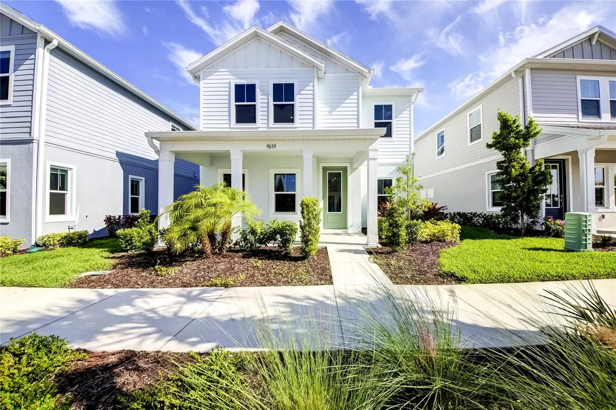 144 THORNE LN, Sarasota, FL 34240