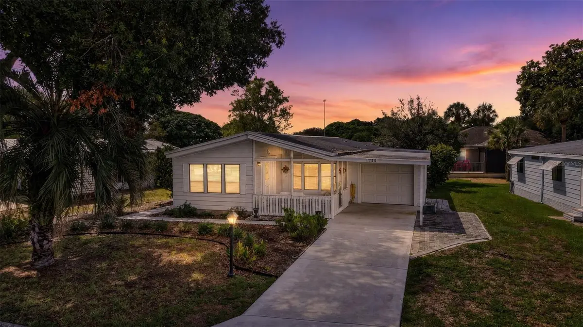 724 JASON DR, The Villages, FL 32159