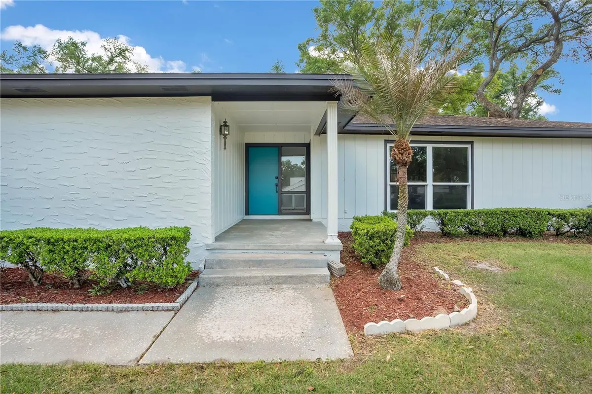 1307 VALLEY HILL DR, Lakeland, FL 33813