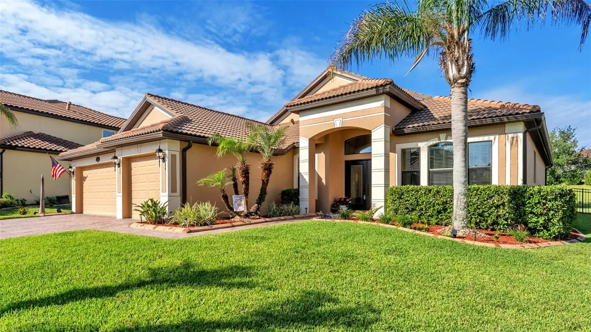 1950 VIA LAGO DR, Lakeland, FL 33810
