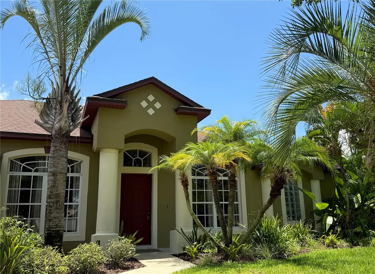 4920 E LAKE COVE BLVD, St Cloud, FL 34771
