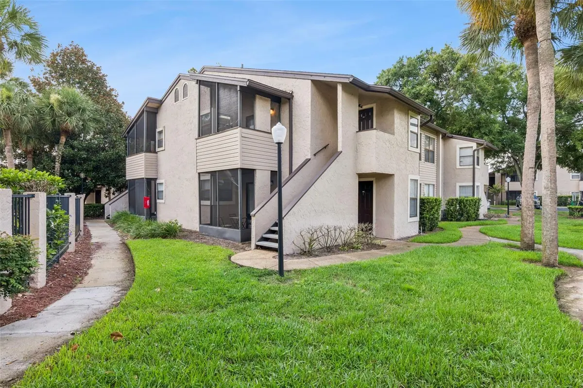 3037 ANTIQUE OAKS CIR #156, Winter Park, FL 32792