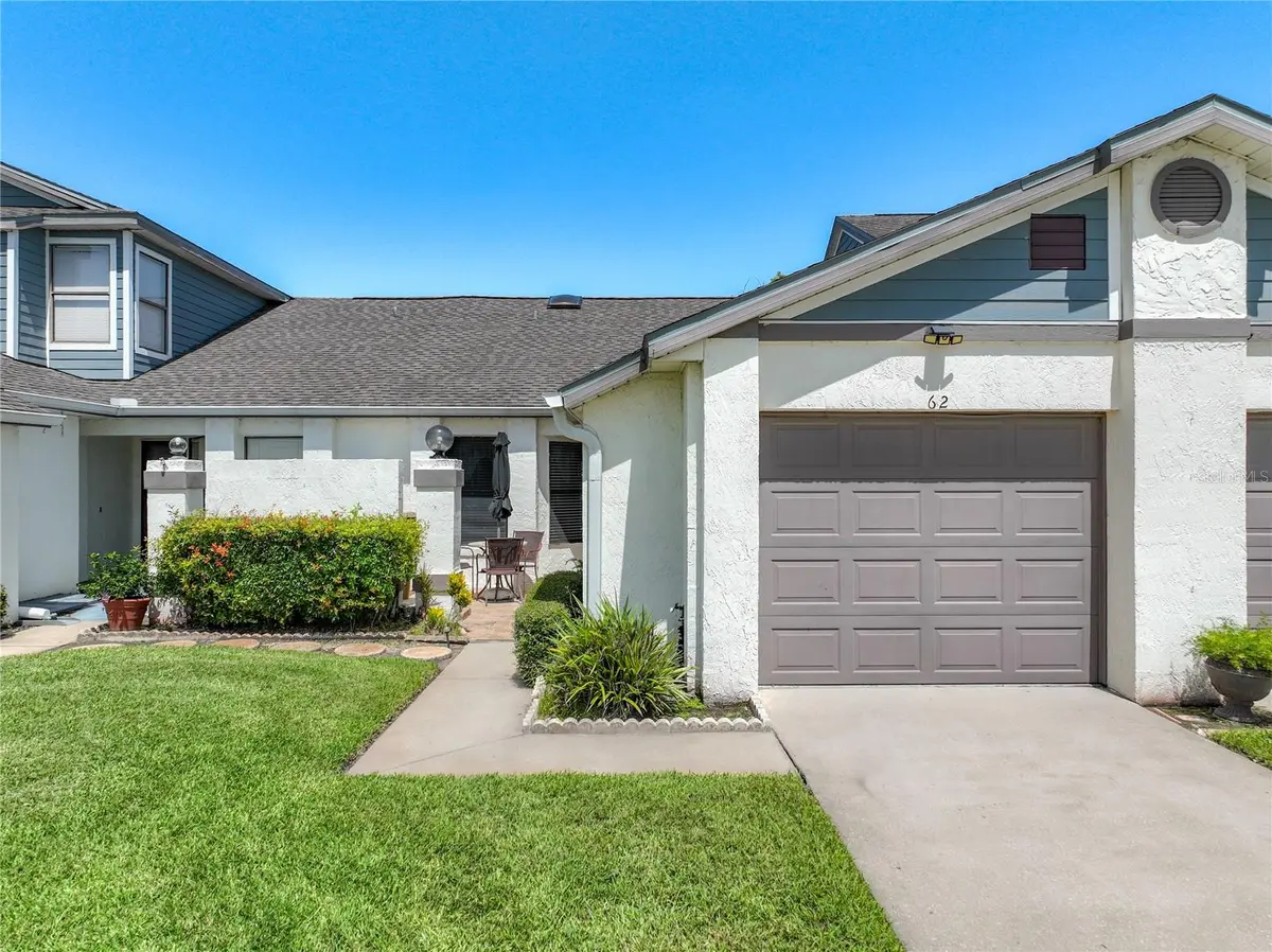 62 LAKEPOINTE CIR, Kissimmee, FL 34743