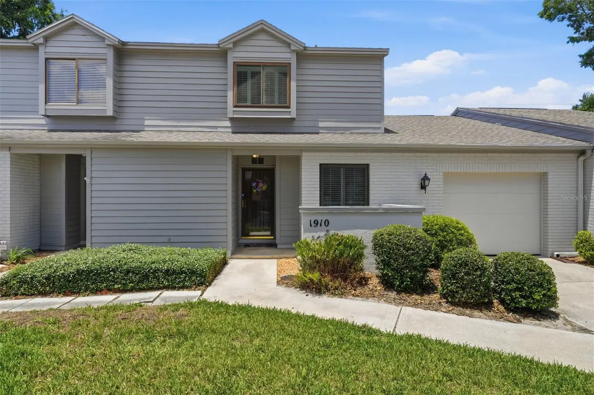 1910 SE 37TH COURT CIR, Ocala, FL 34471