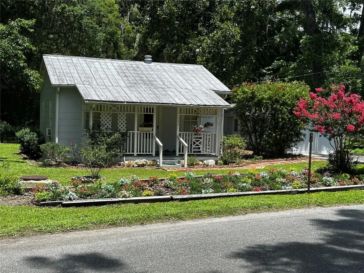 142 NW 2ND AVE, Williston, FL 32696