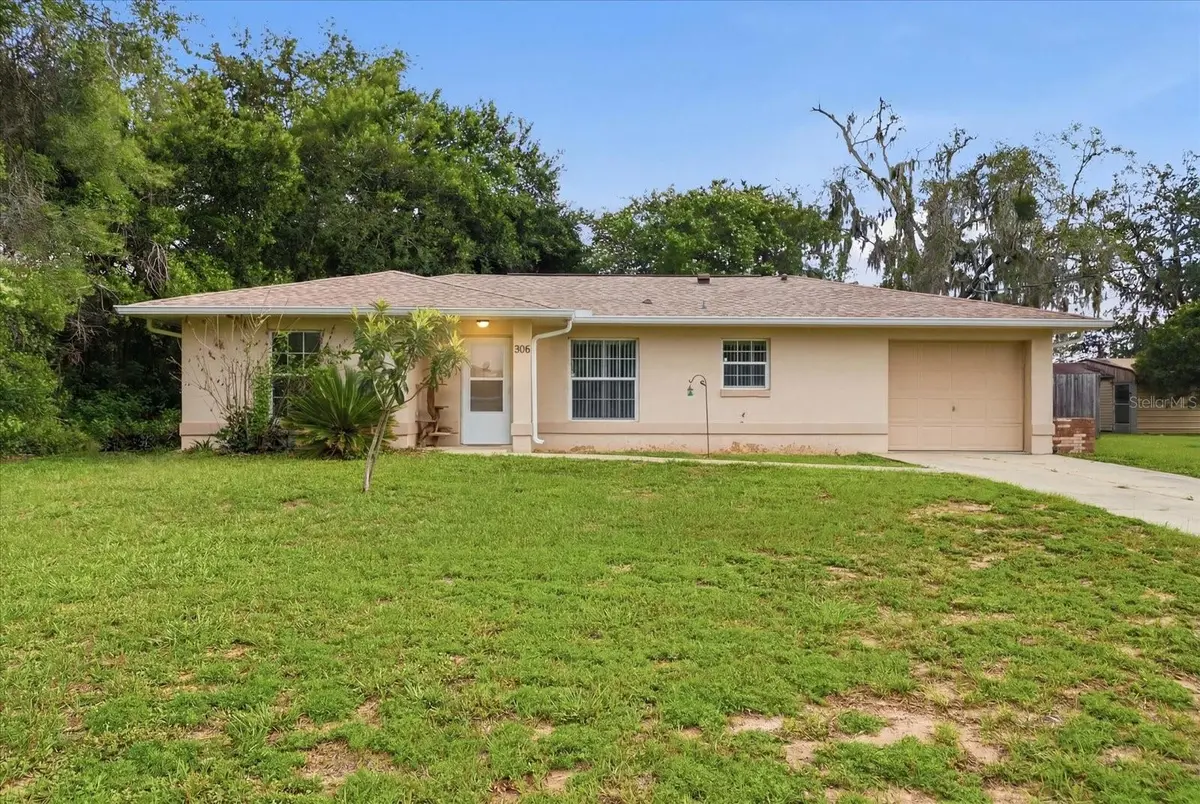 906 OAK ST, Inverness, FL 34452