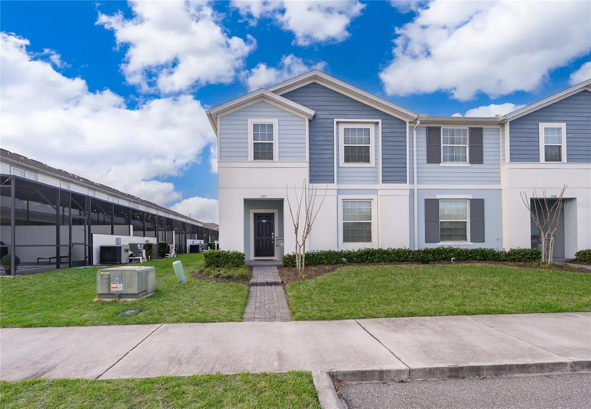 1370 LAVA TREE DR, Davenport, FL 33897