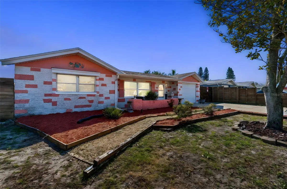 10804 MANCHESTER RD, Port Richey, FL 34668