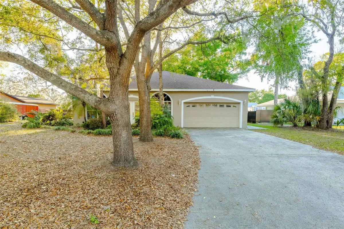 8508 DEE CIR, Riverview, FL 33569