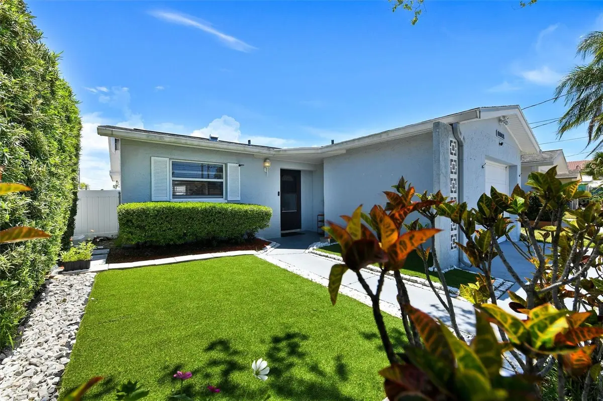 5106 BLUE HERON DR, New Port Richey, FL 34652