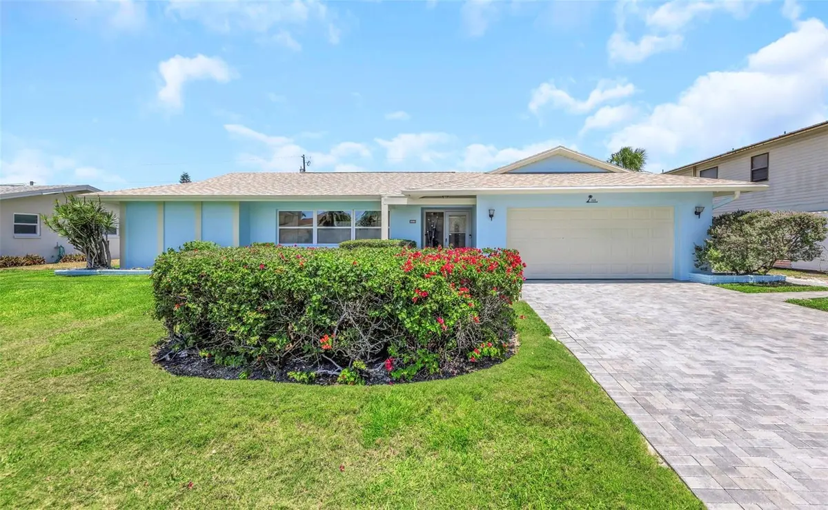 111 24TH ST, Belleair Beach, FL 33786