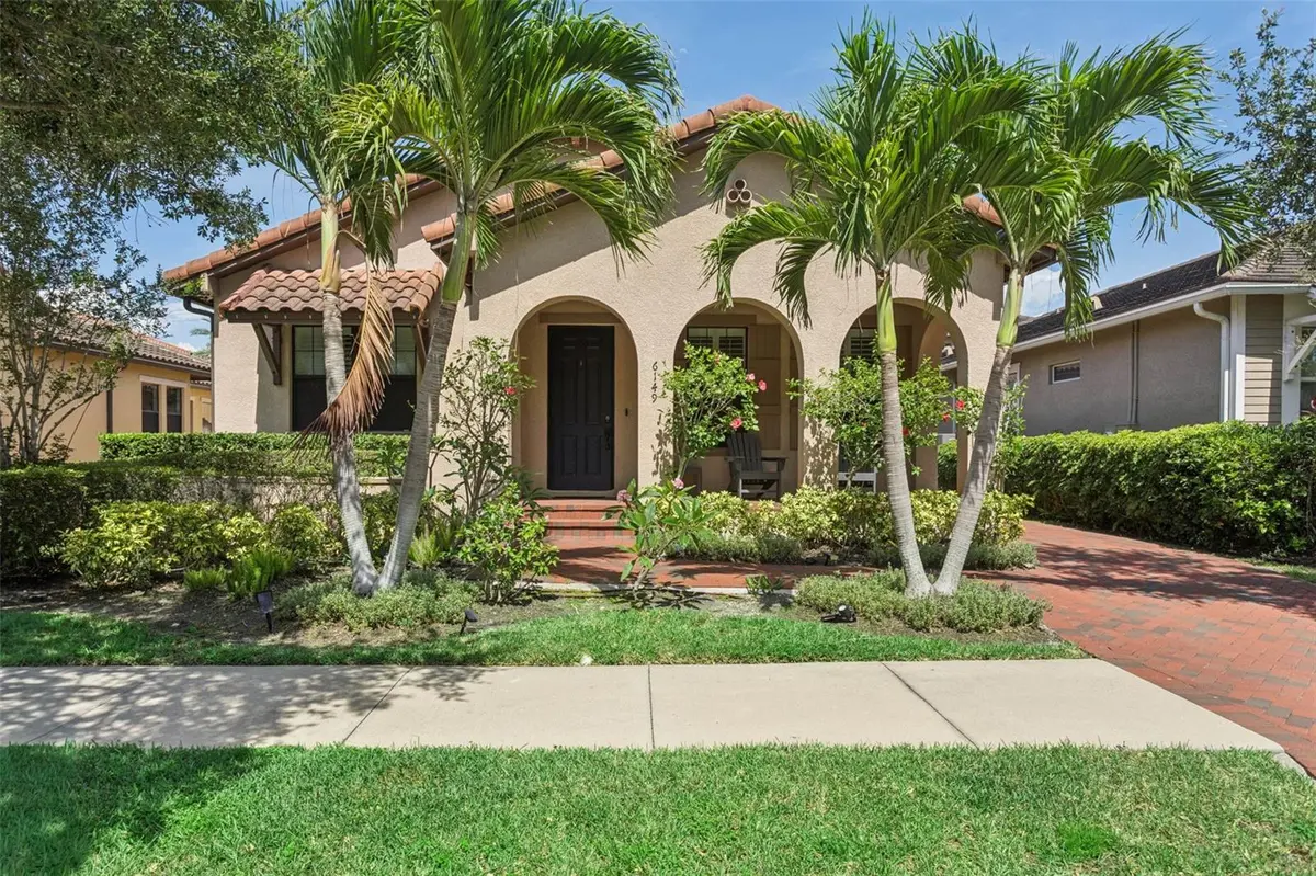 6149 YEATS MANOR DR, Tampa, FL 33616