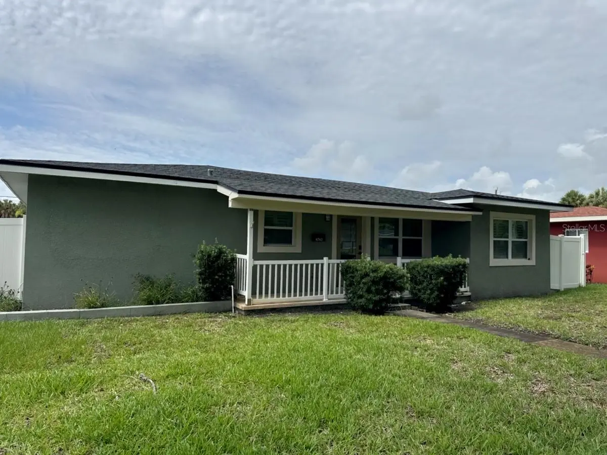 6743 BURLINGTON AVE N, St Petersburg, FL 33710