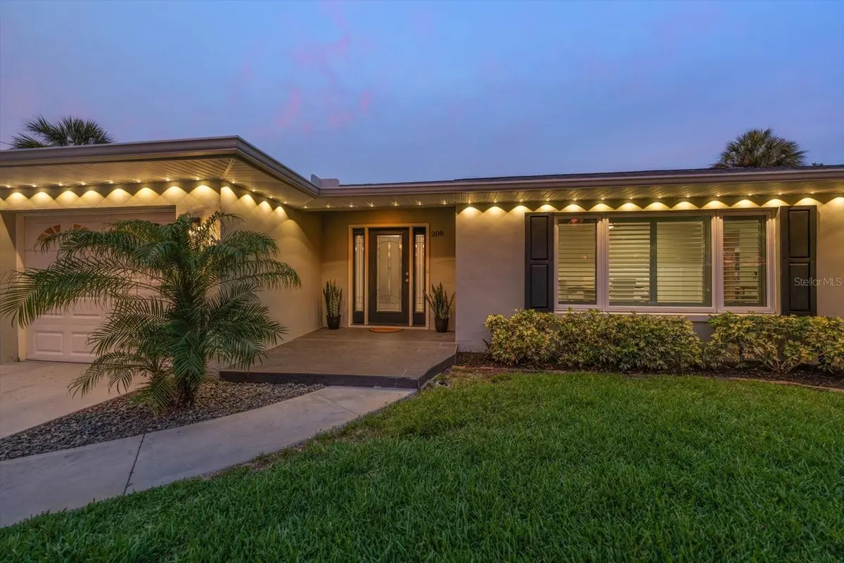 209 LIVE OAK LN, Largo, FL 33770