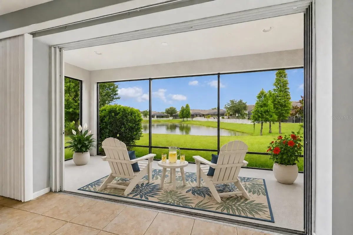 17566 BUCKINGHAM GARDEN DR, Lithia, FL 33547