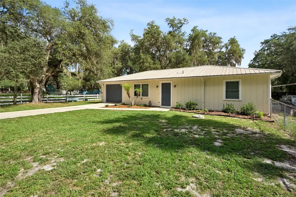 24623 N GEORGE ST, Astor, FL 32102